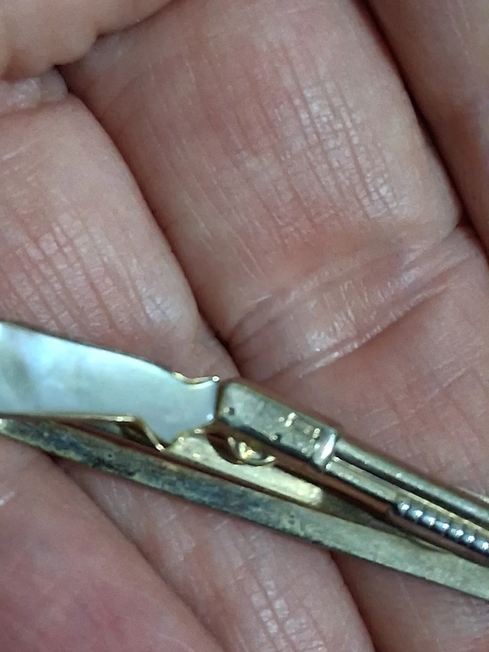 Vintage Smith & Wesson Shotgun Tie Clip Money Bar: Gold Tone Mother of Pearl